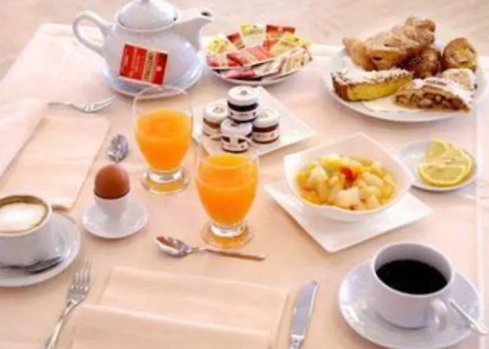 Hotel Executive Meeting & Events 4*