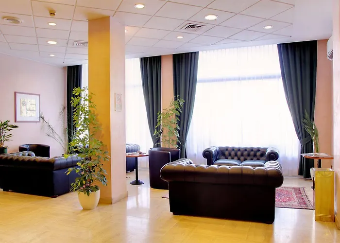 Hotel Executive Meeting & Events 4*